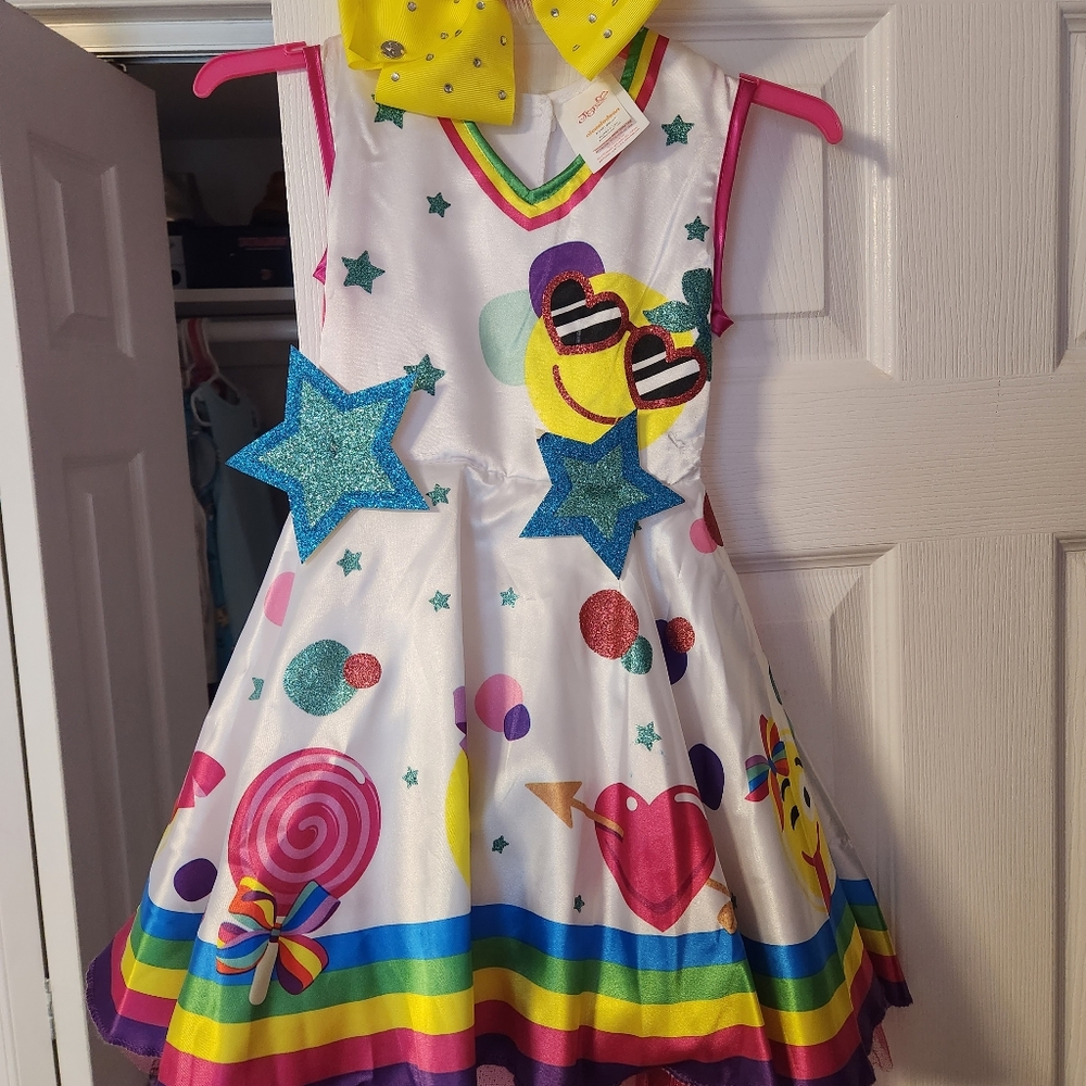 JoJo Siwa Halloween costume